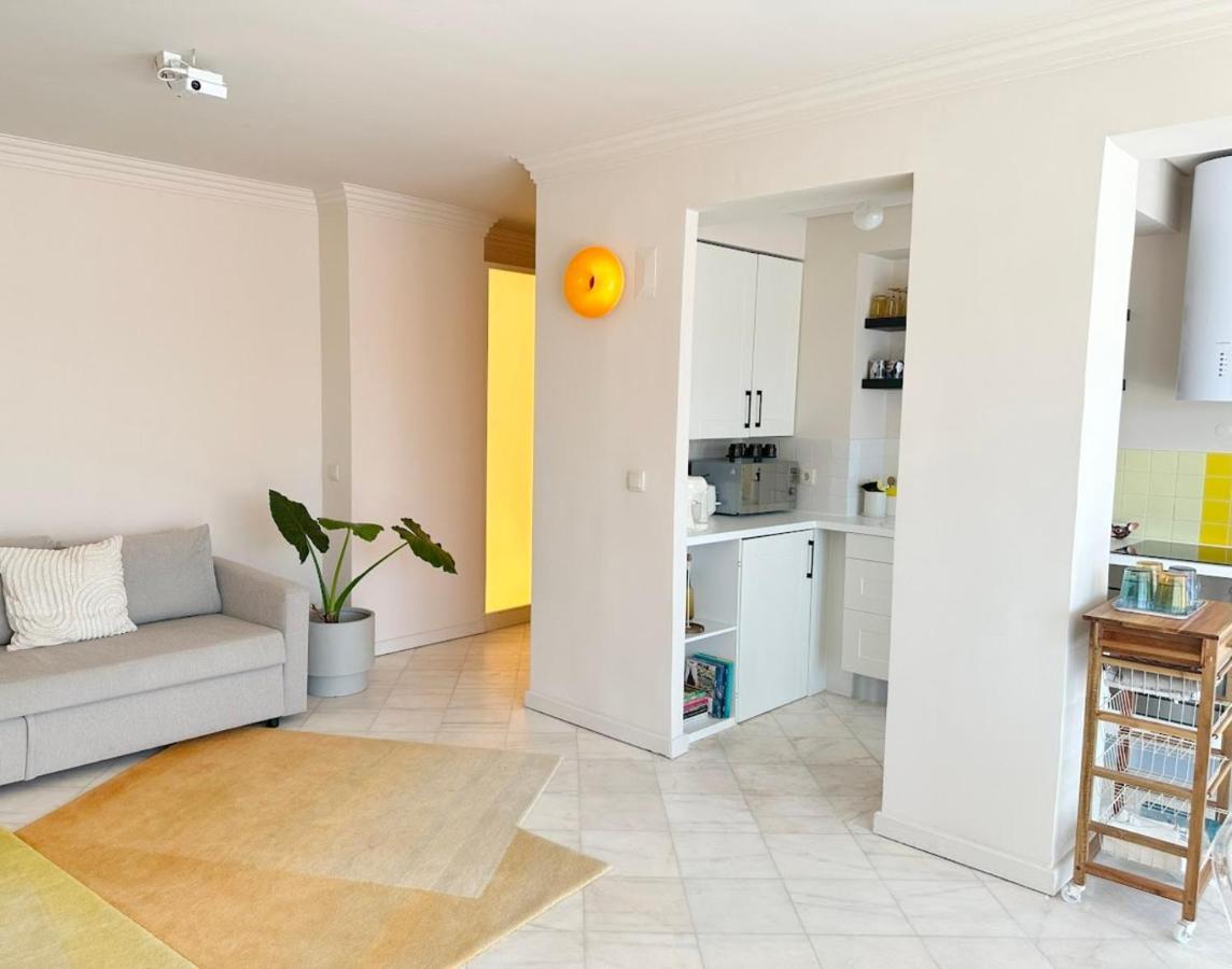 Groovy Caparica Gem With Large Sunny Terrace Apartment Коста да Капарика Екстериор снимка